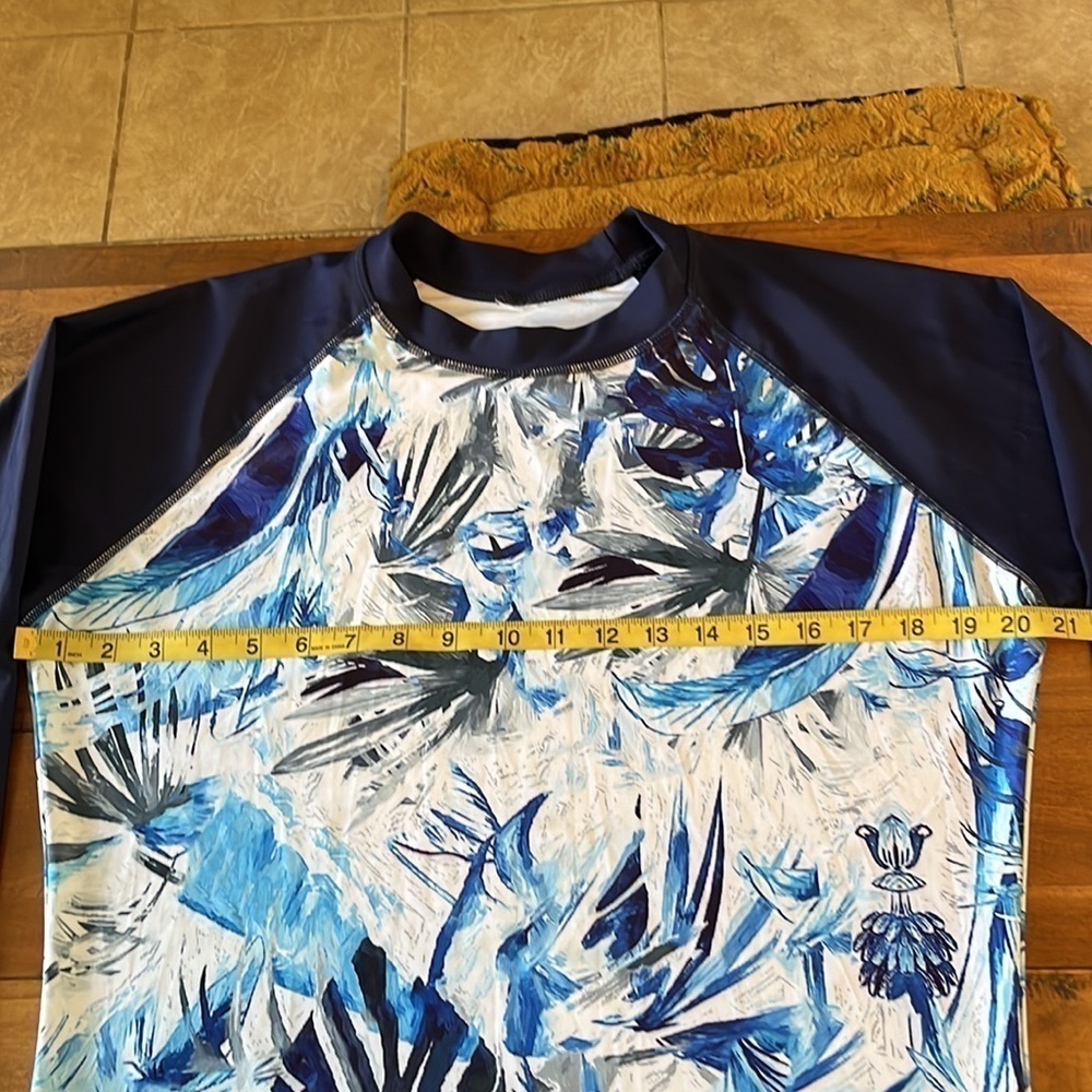 SWIM Shirt - Picture 3 of 6